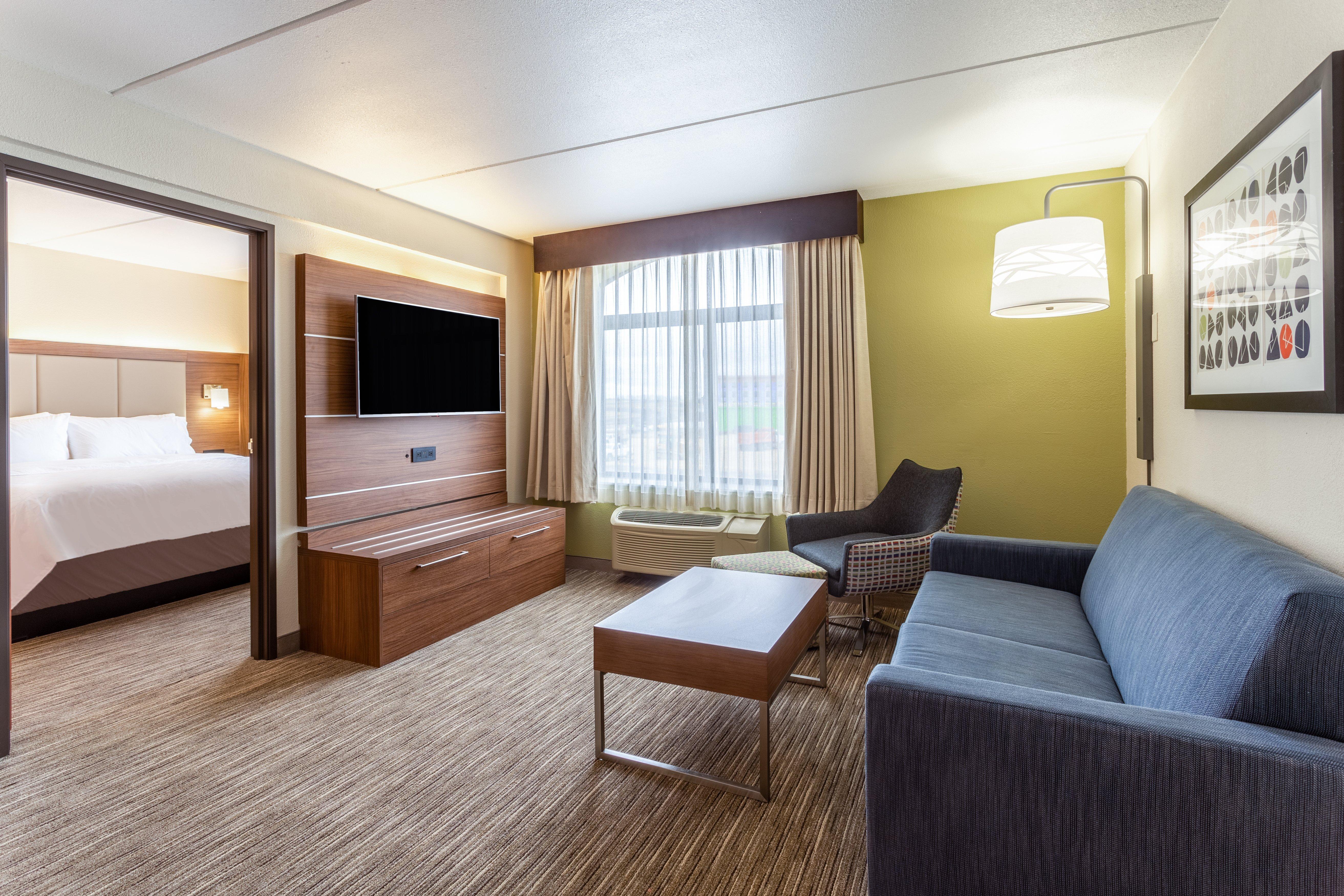 Holiday Inn Express & Suites Cedar Falls Eksteriør bilde