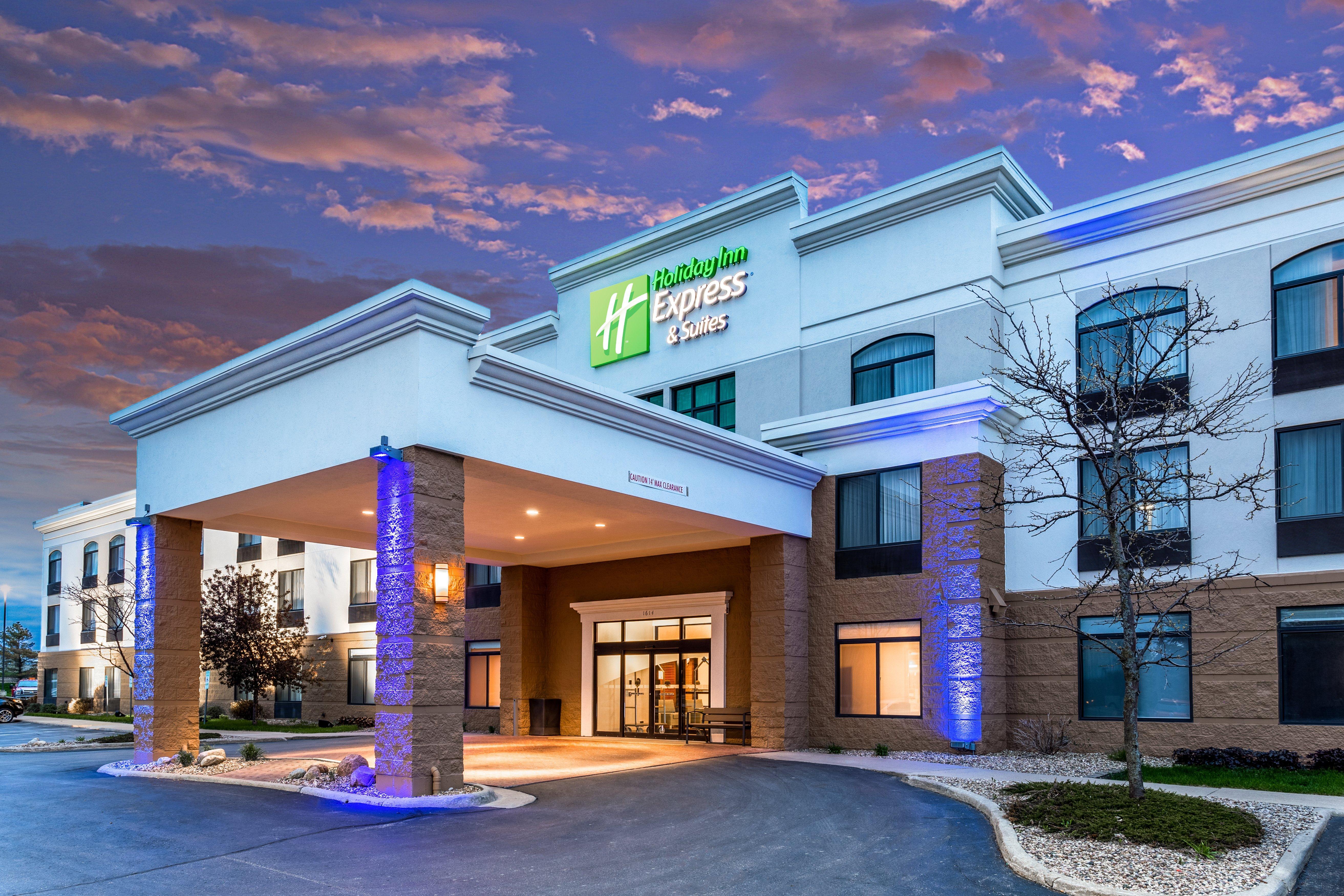 Holiday Inn Express & Suites Cedar Falls Eksteriør bilde